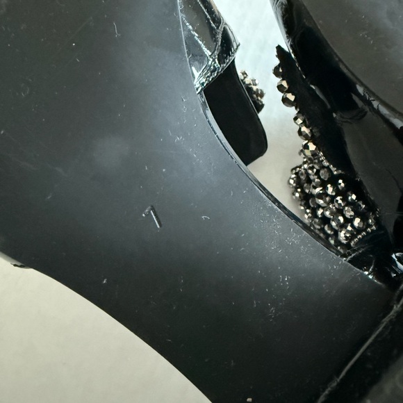 Jeffrey Campbell Black Flats with Embellished Silver Bow - Picture 4 of 4